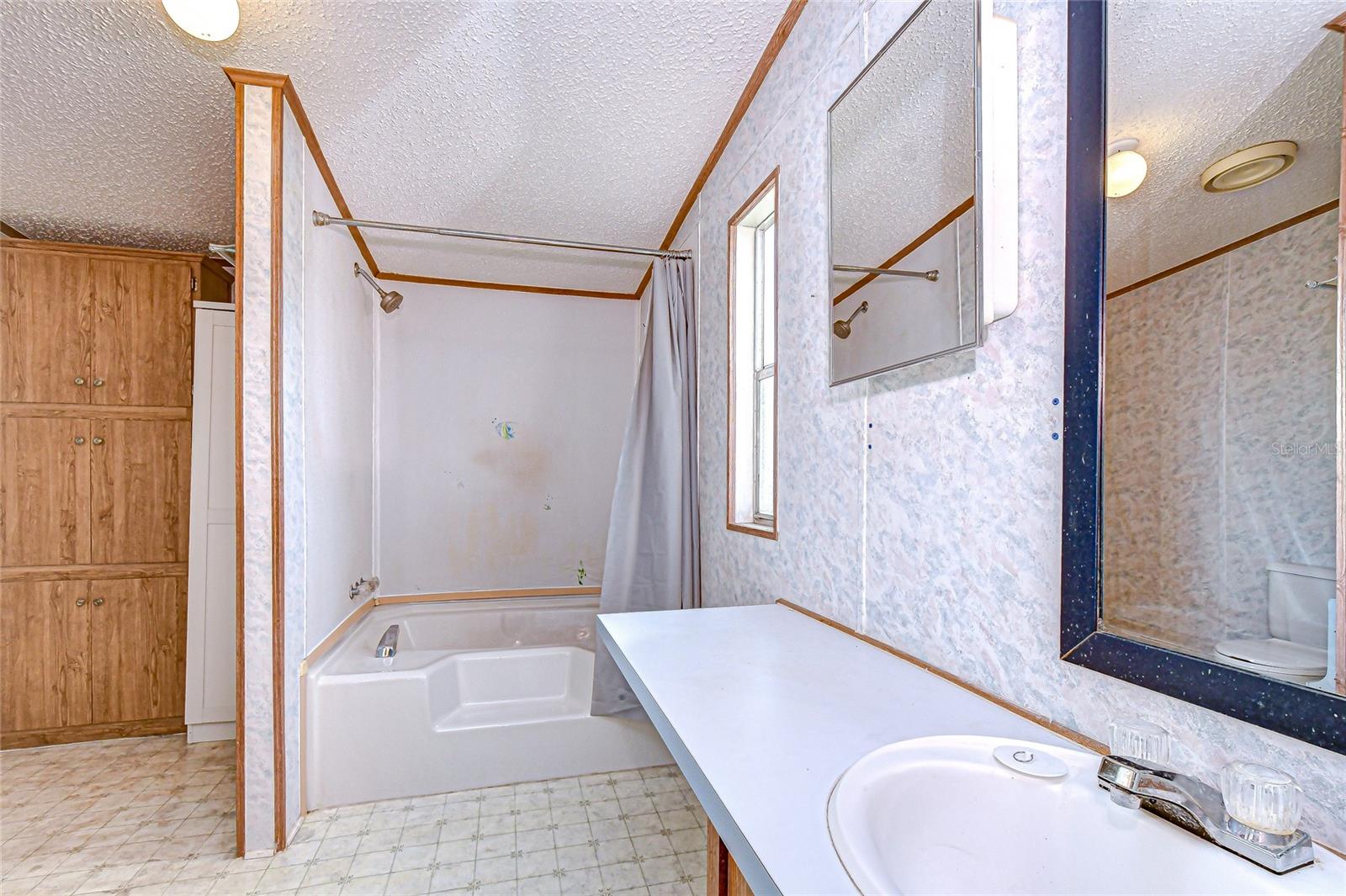 FLORIDA TRAILER ESTATES - Residential