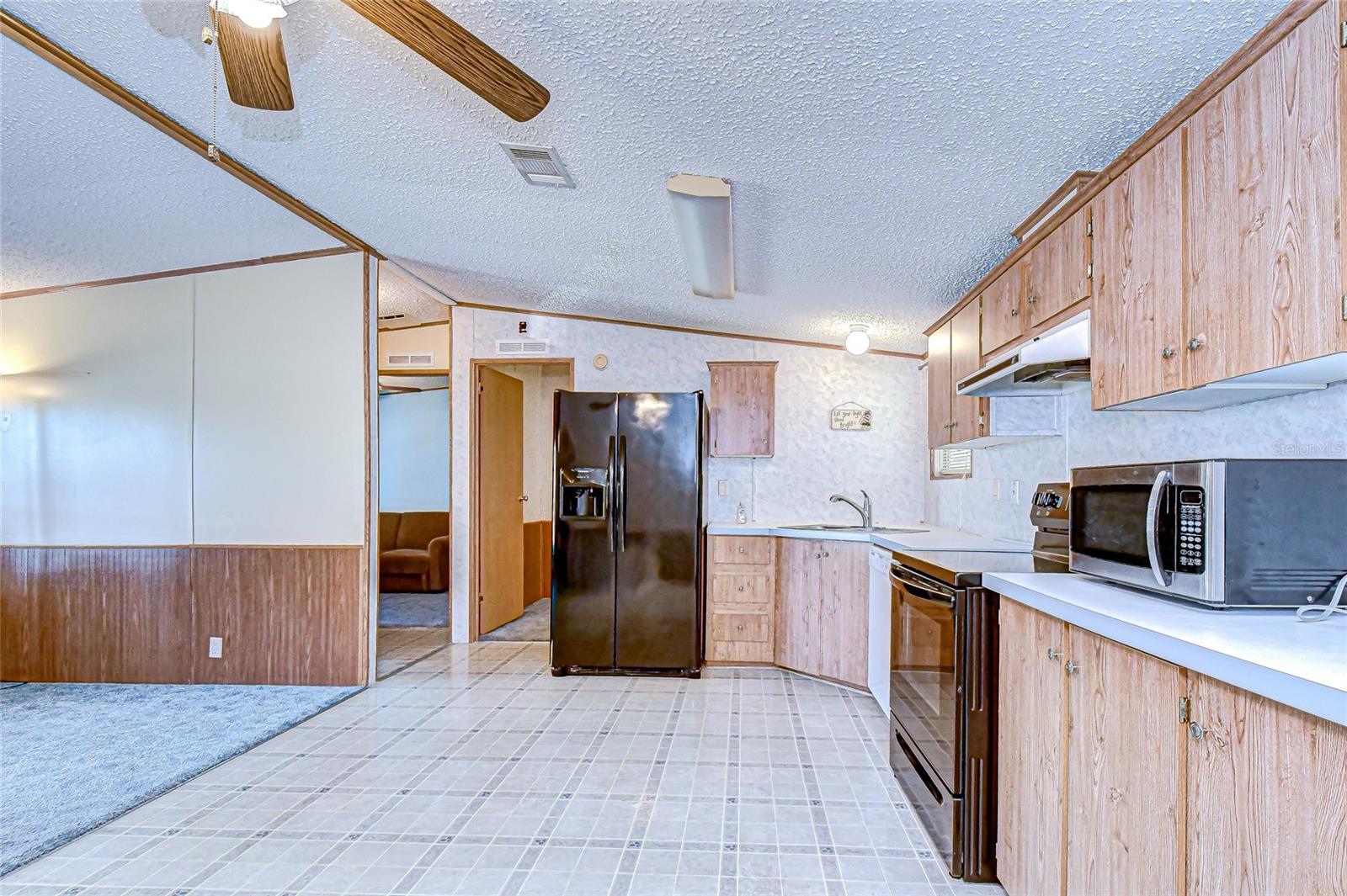 FLORIDA TRAILER ESTATES - Residential