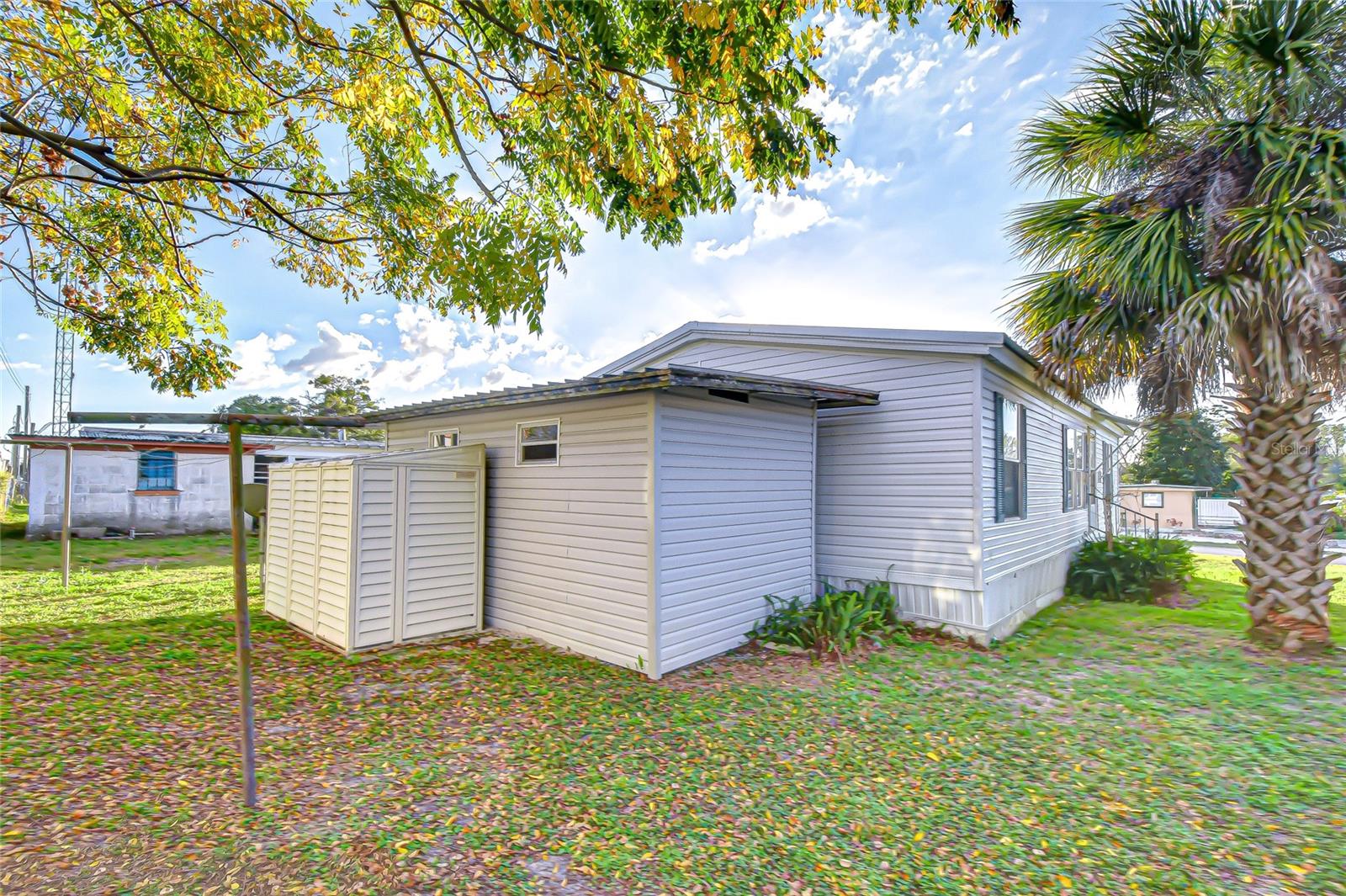 FLORIDA TRAILER ESTATES - Residential