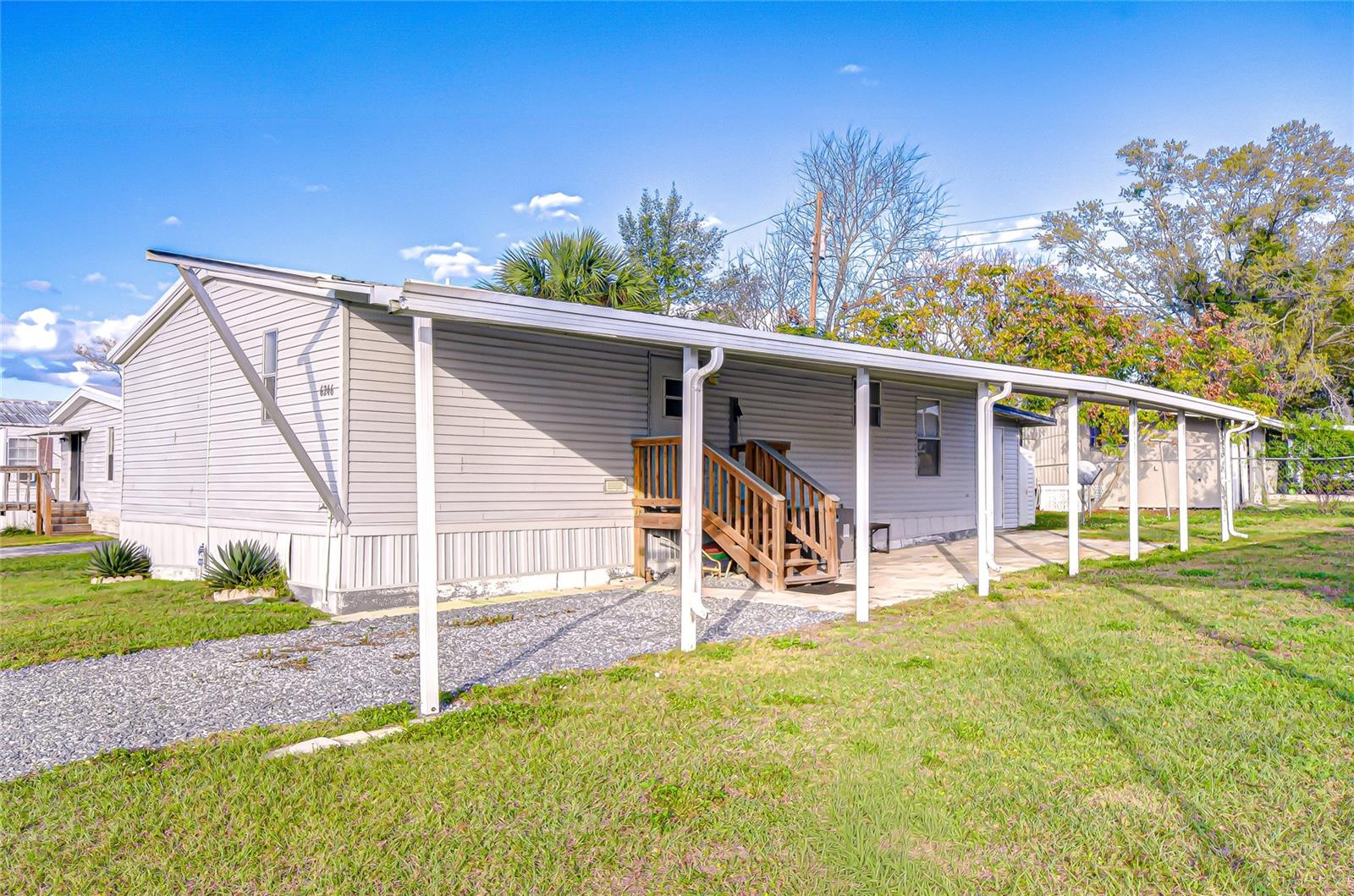 FLORIDA TRAILER ESTATES - Residential