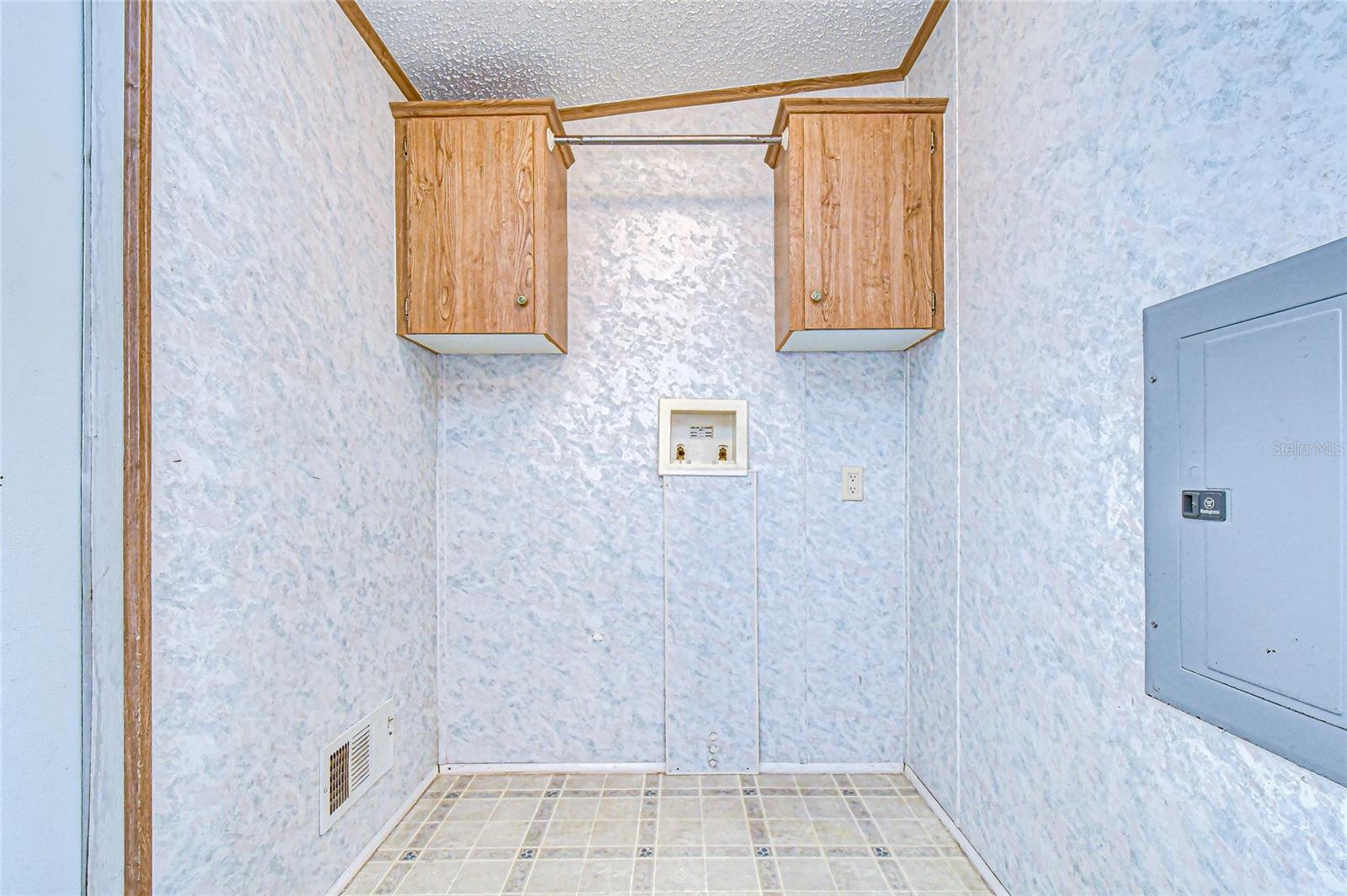 FLORIDA TRAILER ESTATES - Residential