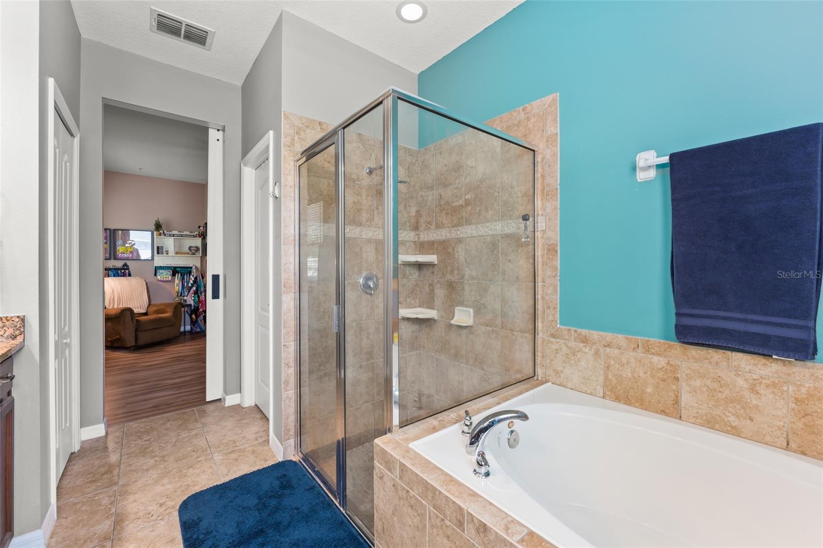 NOVA POINTE PHASE 1 - Residential