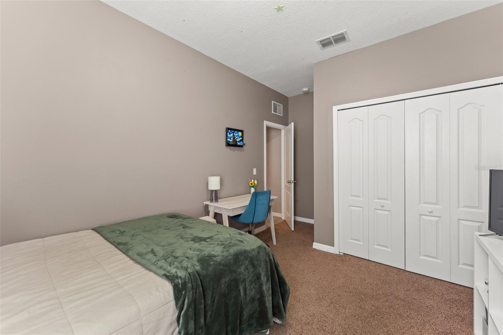 NOVA POINTE PHASE 1 - Residential