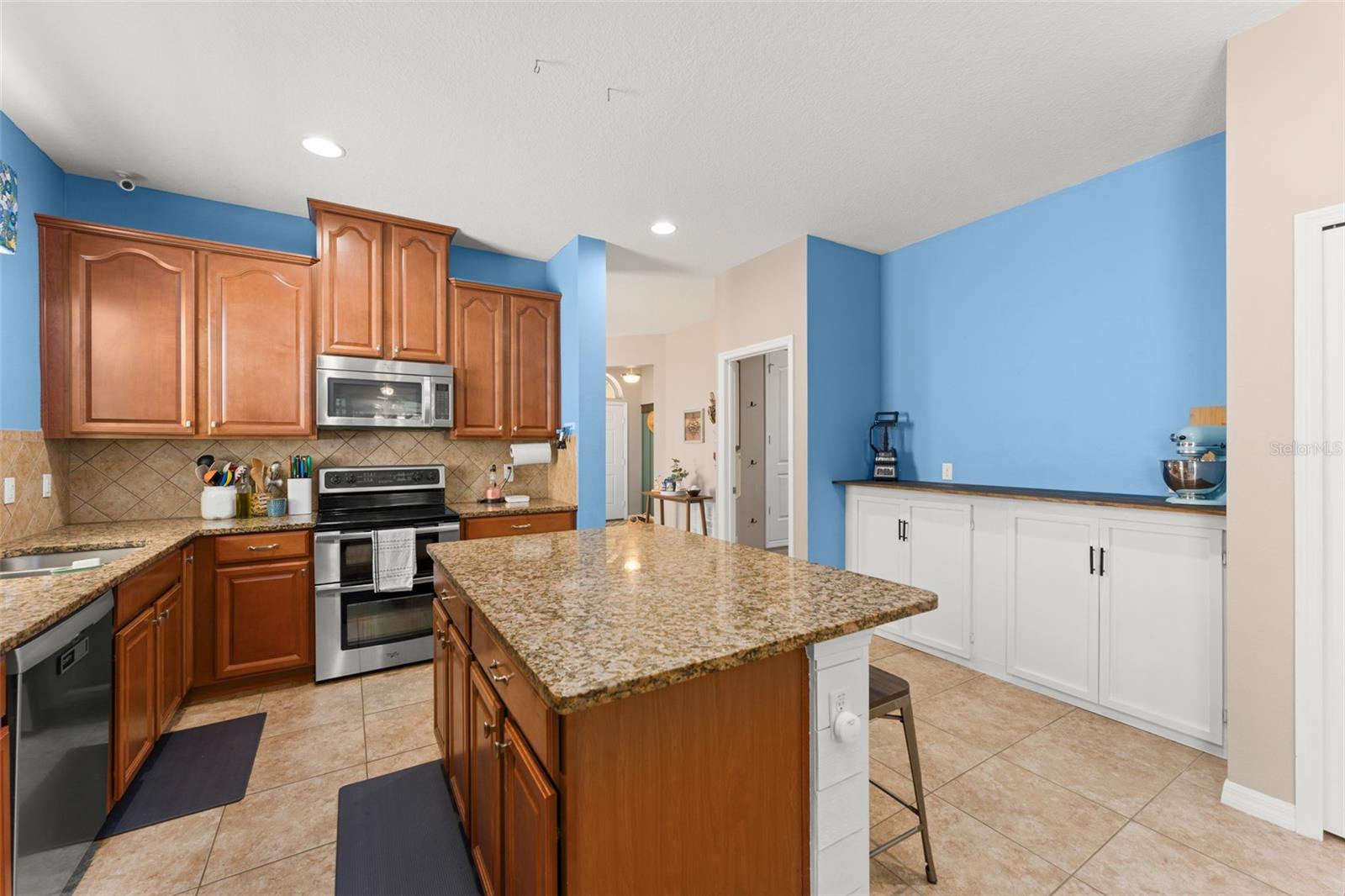 NOVA POINTE PHASE 1 - Residential