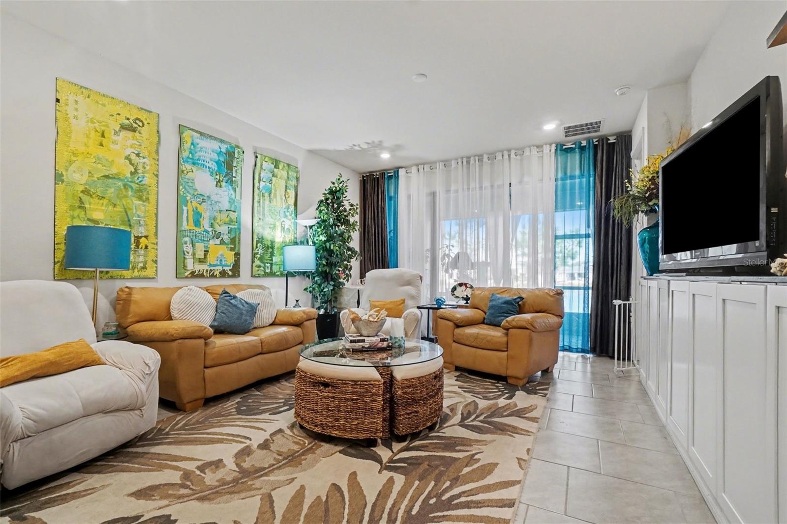 PALMS/SERENOA PH 3 - Residential