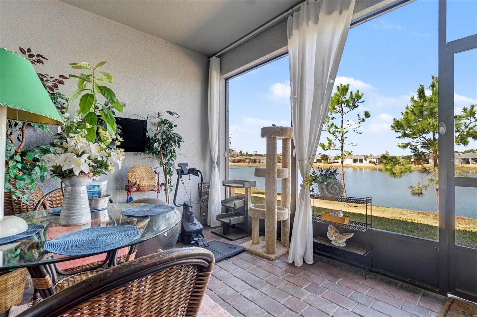 PALMS/SERENOA PH 3 - Residential