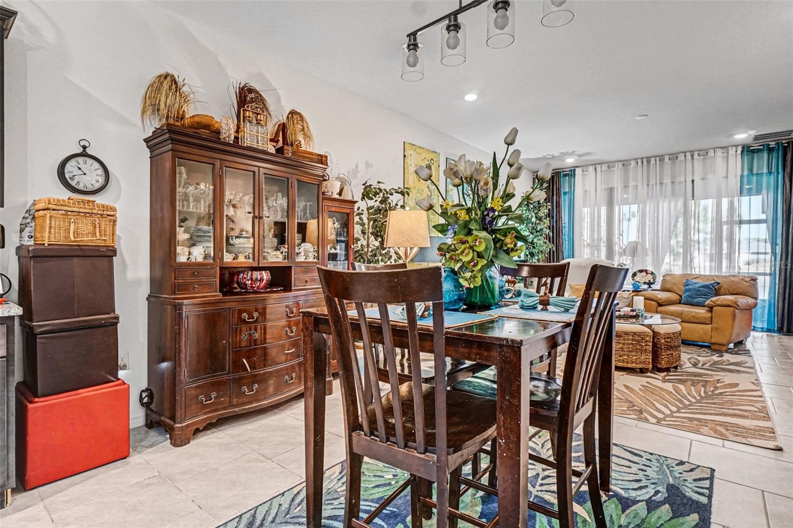 PALMS/SERENOA PH 3 - Residential