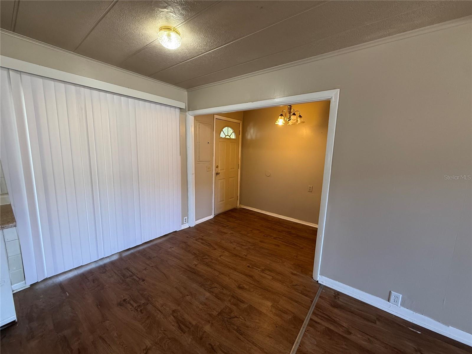 1619 SUNNY STREET