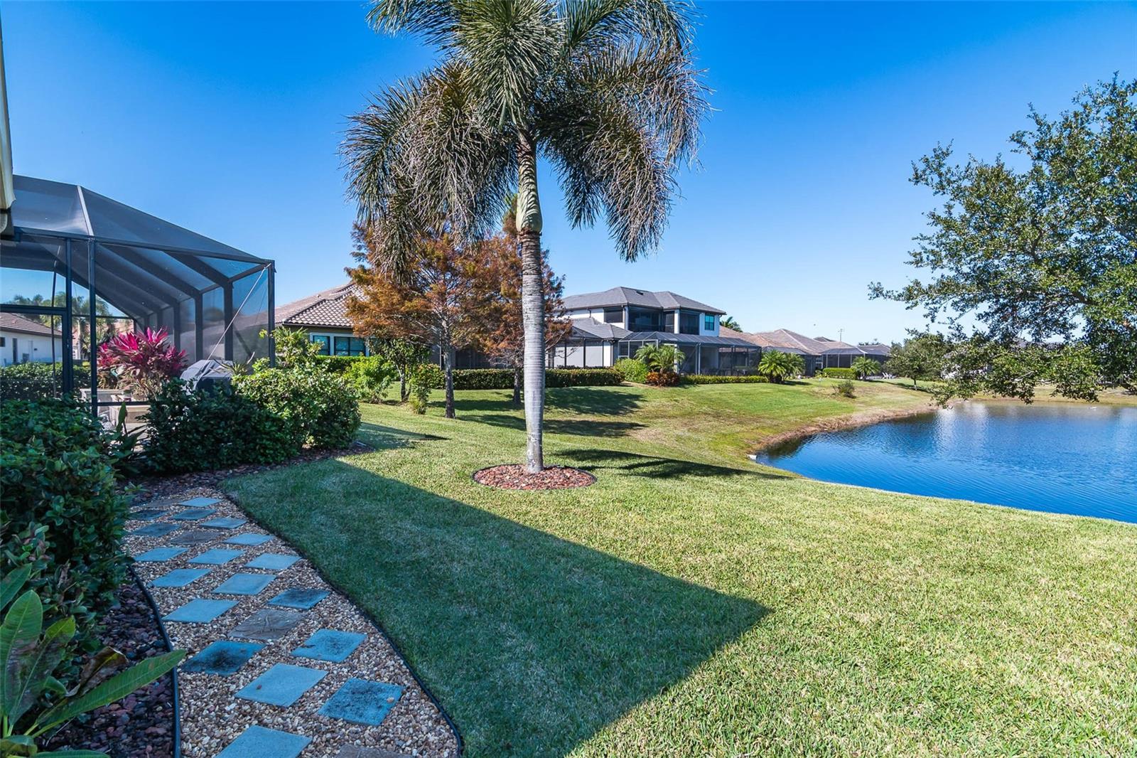 CASABELLA PH 01 - Residential