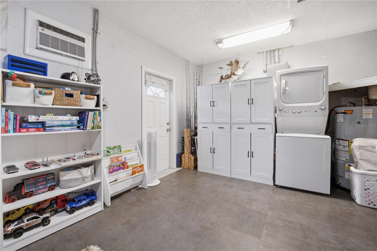 WHITE WOOD TERRACE - Residential