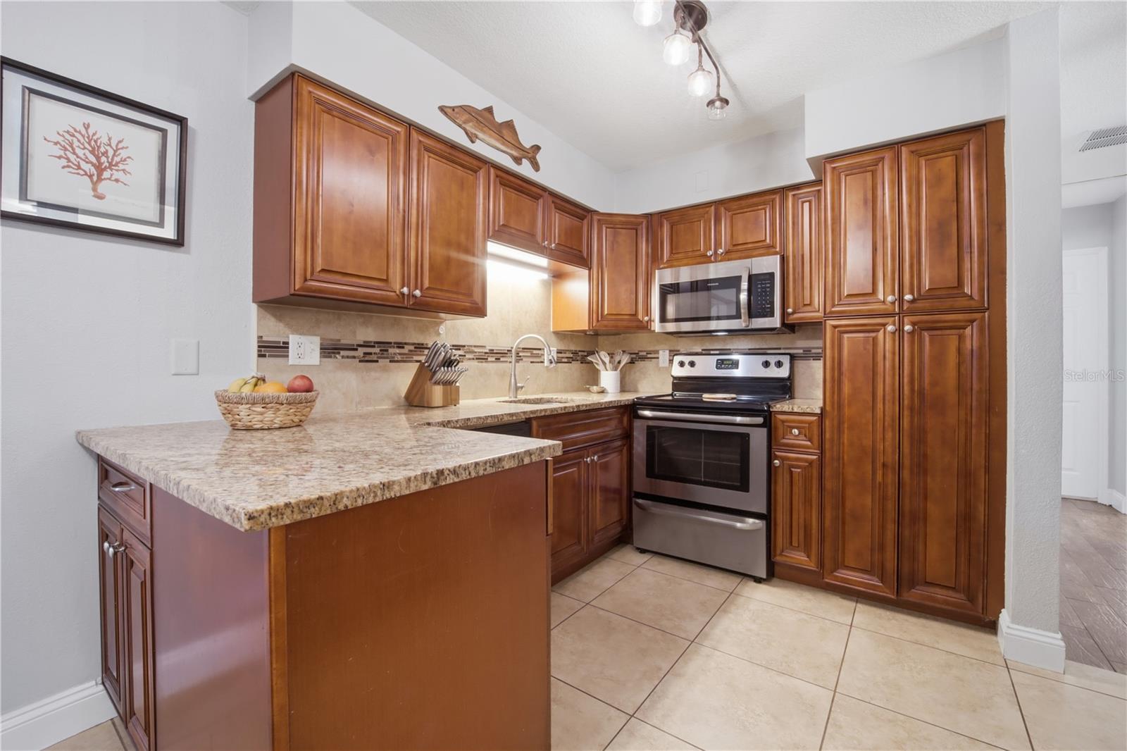 WHITE WOOD TERRACE - Residential