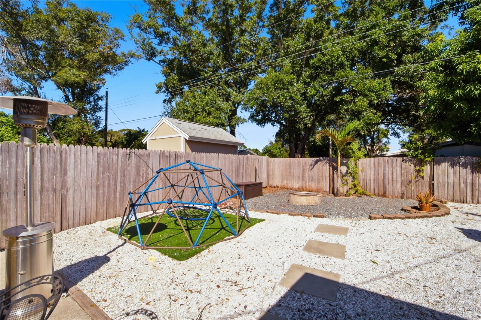 WHITE WOOD TERRACE - Residential