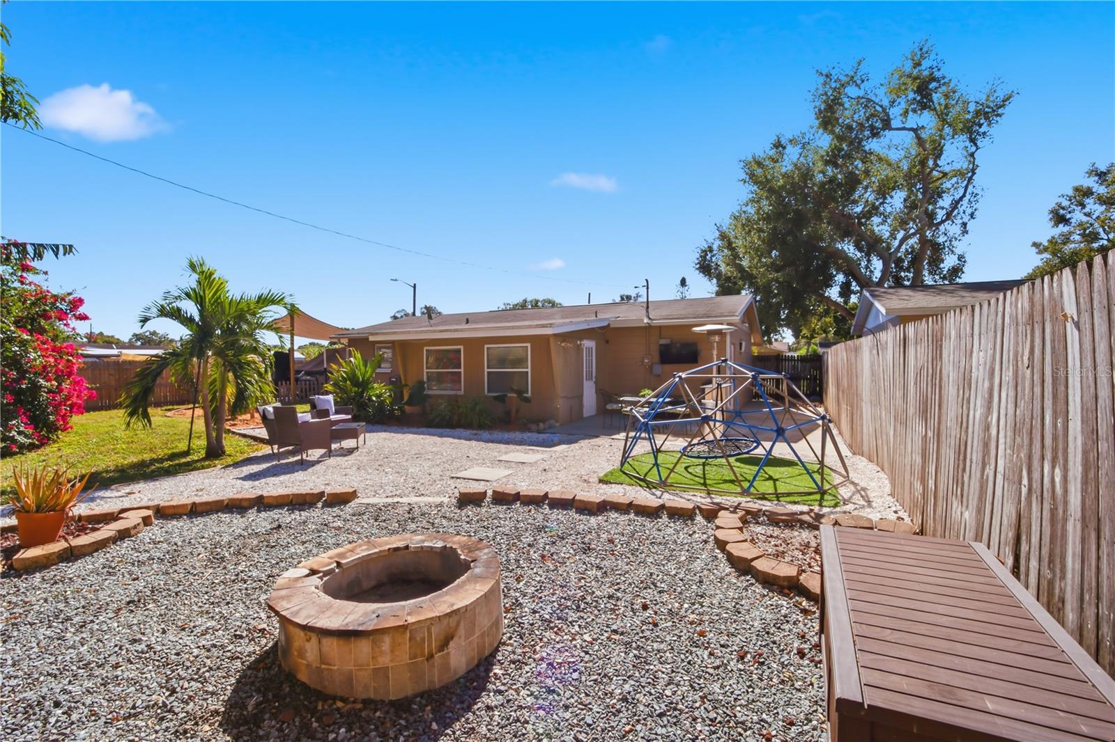 WHITE WOOD TERRACE - Residential