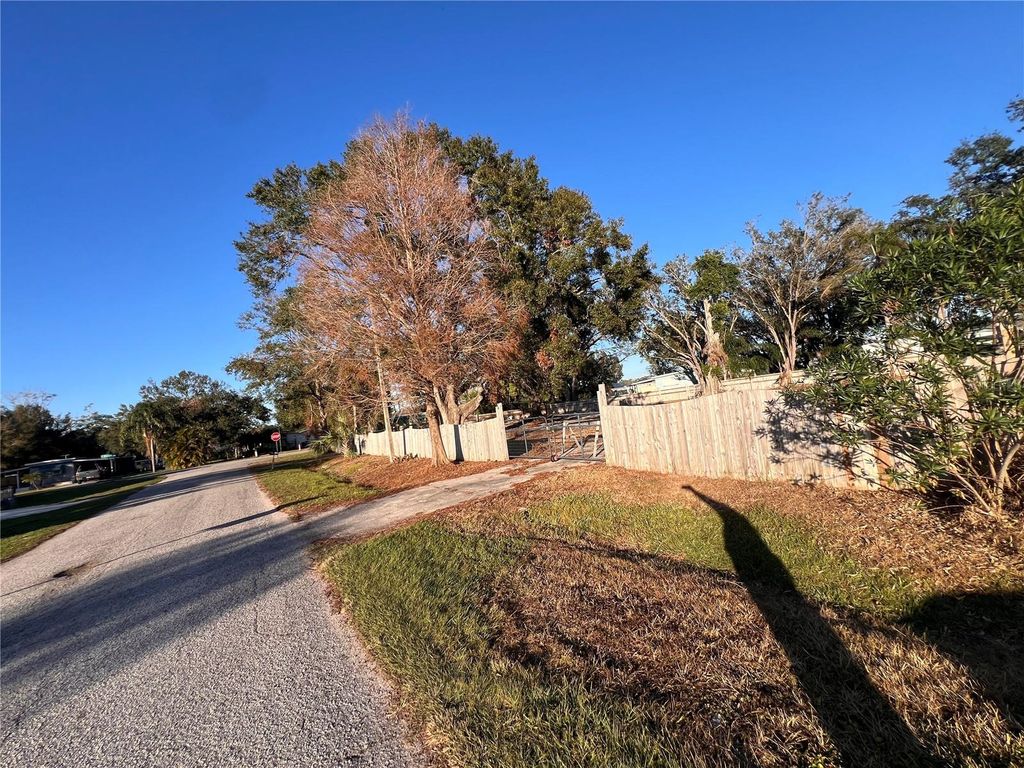 Photo of 102 Domino Drive N, Ruskin, FL 33570 (MLS # A4634278)