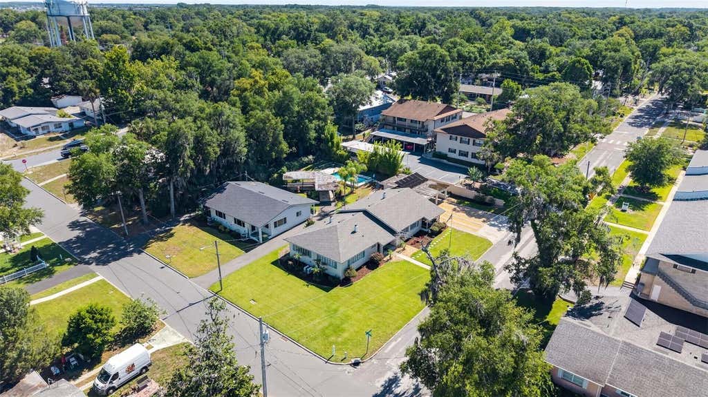 Photo of 1012 S Baker Street, Mount Dora, FL 32757 (MLS # G5113249)