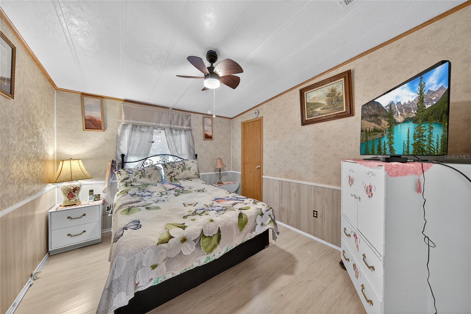 BANBURY VILLAGE CONDO - Residential