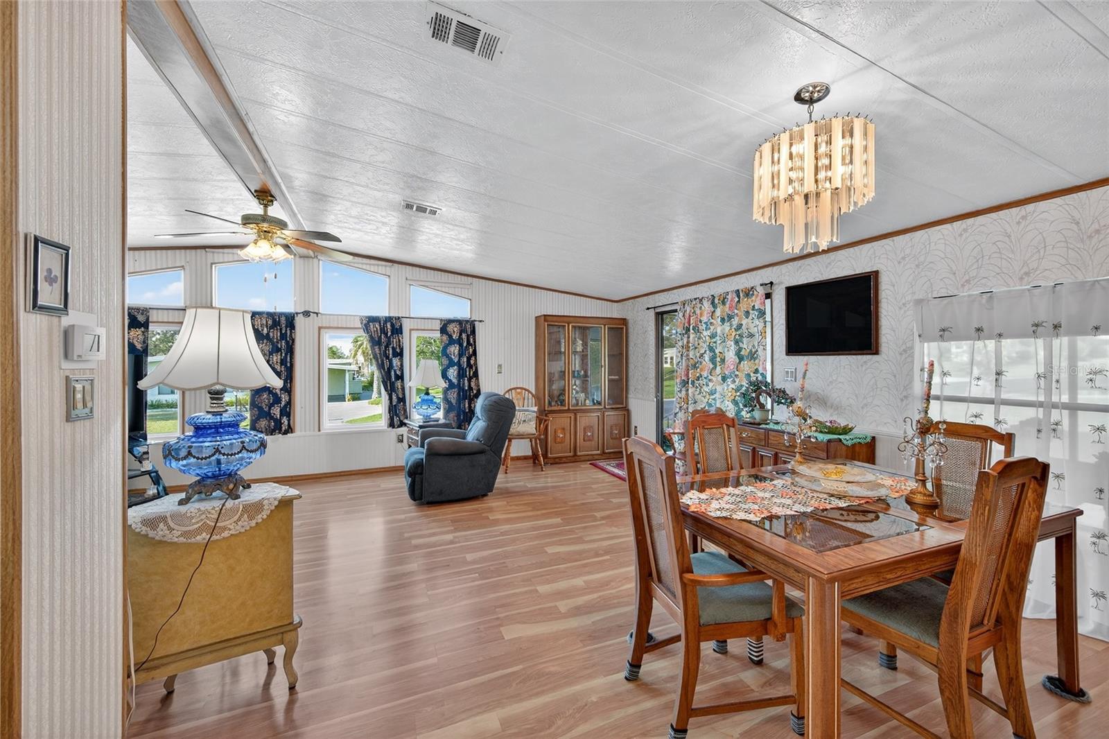 BANBURY VILLAGE CONDO - Residential