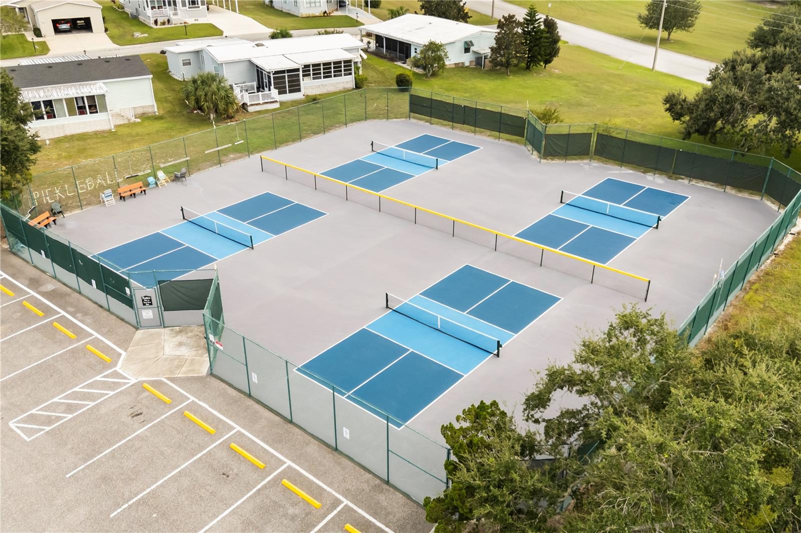 BANBURY VILLAGE CONDO - Residential