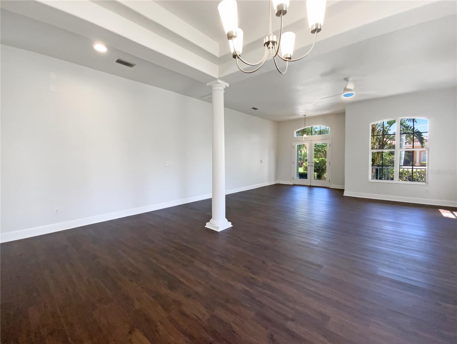 RIVENDELL THE WOODLANDS - Residential