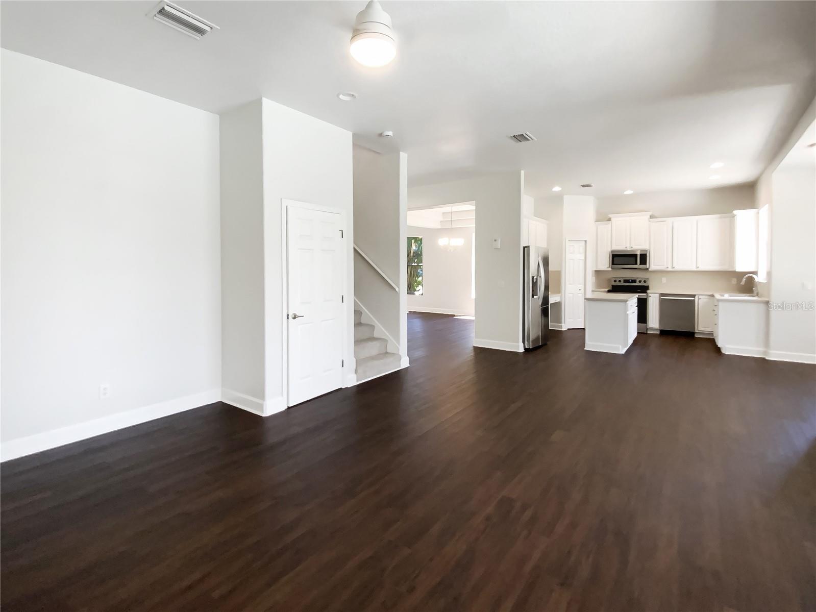 RIVENDELL THE WOODLANDS - Residential