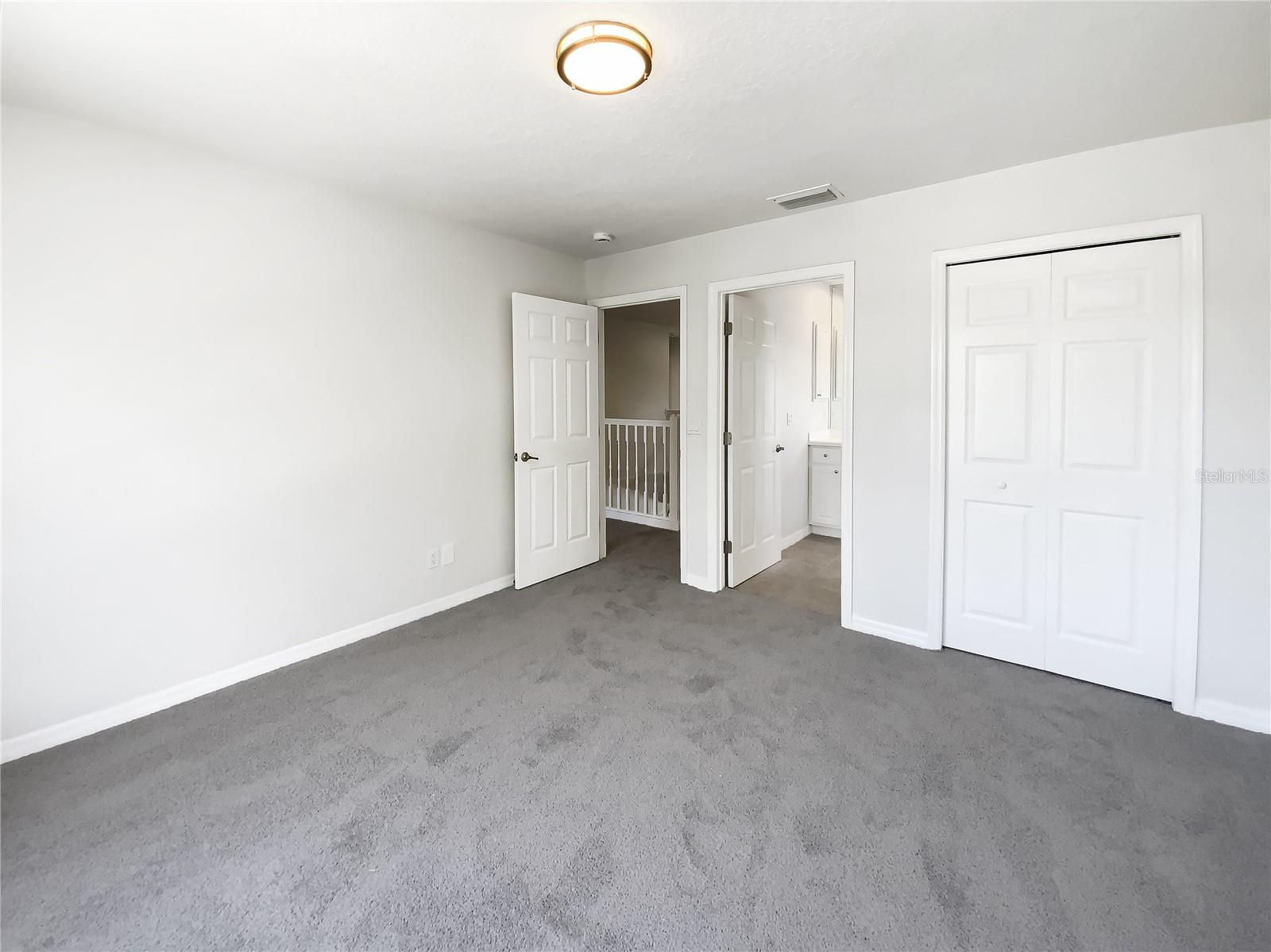 RIVENDELL THE WOODLANDS - Residential