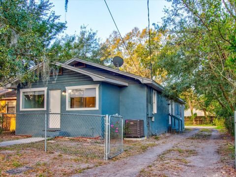 A home in TAMPA