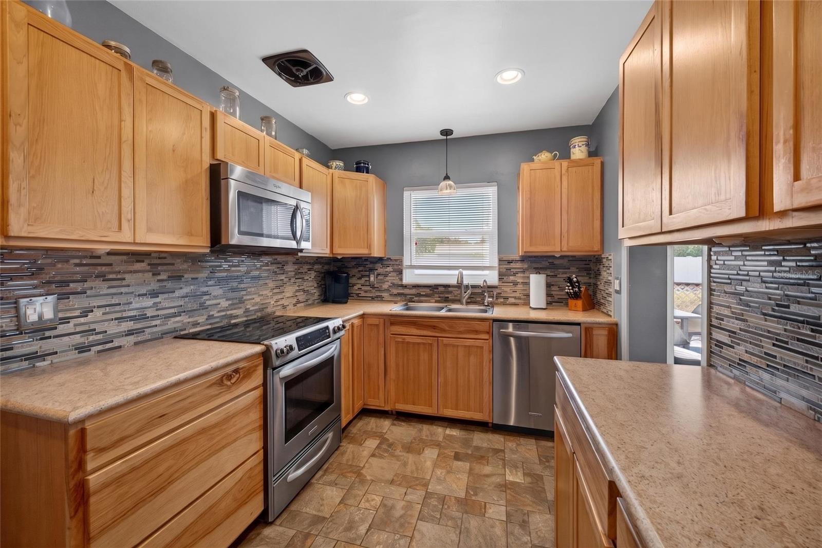 SKY CREST UNIT 2 - Residential