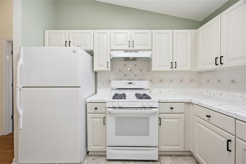 Tiny photo for 17705 SE 93rd Hawthorne Avenue, The Villages, FL 32162 (MLS # G5111828)