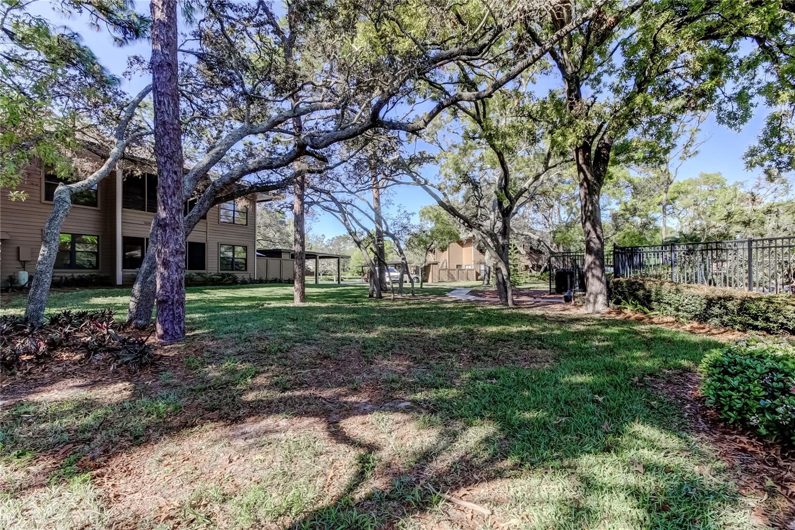 GLENEAGLES I CONDO - Residential