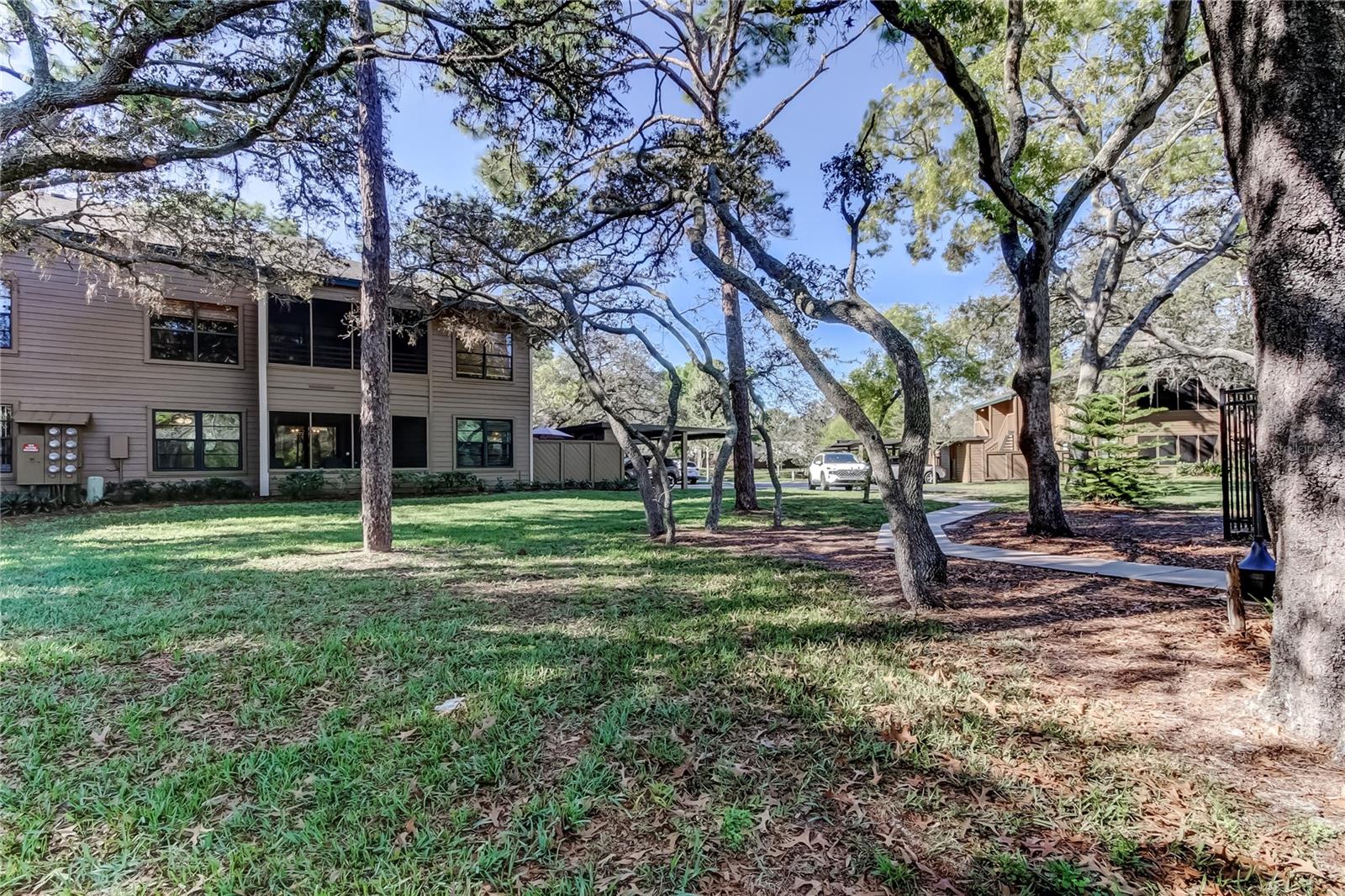 GLENEAGLES I CONDO - Residential