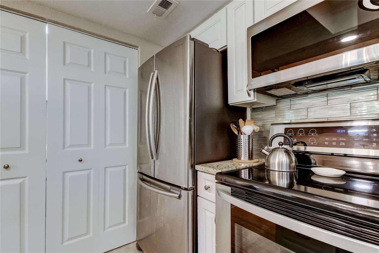 GLENEAGLES I CONDO - Residential