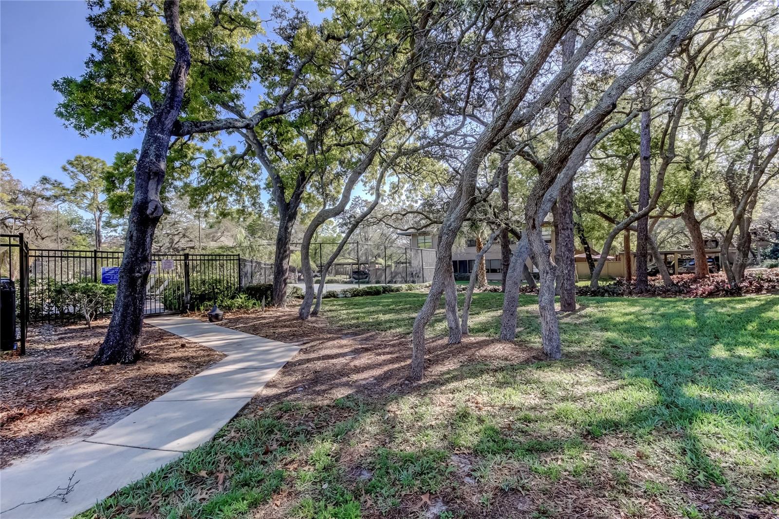 GLENEAGLES I CONDO - Residential