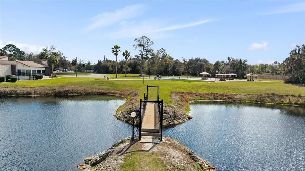 Photo of 17203 Sandalwood Drive, Wildwood, FL 34785 (MLS # G5111770)