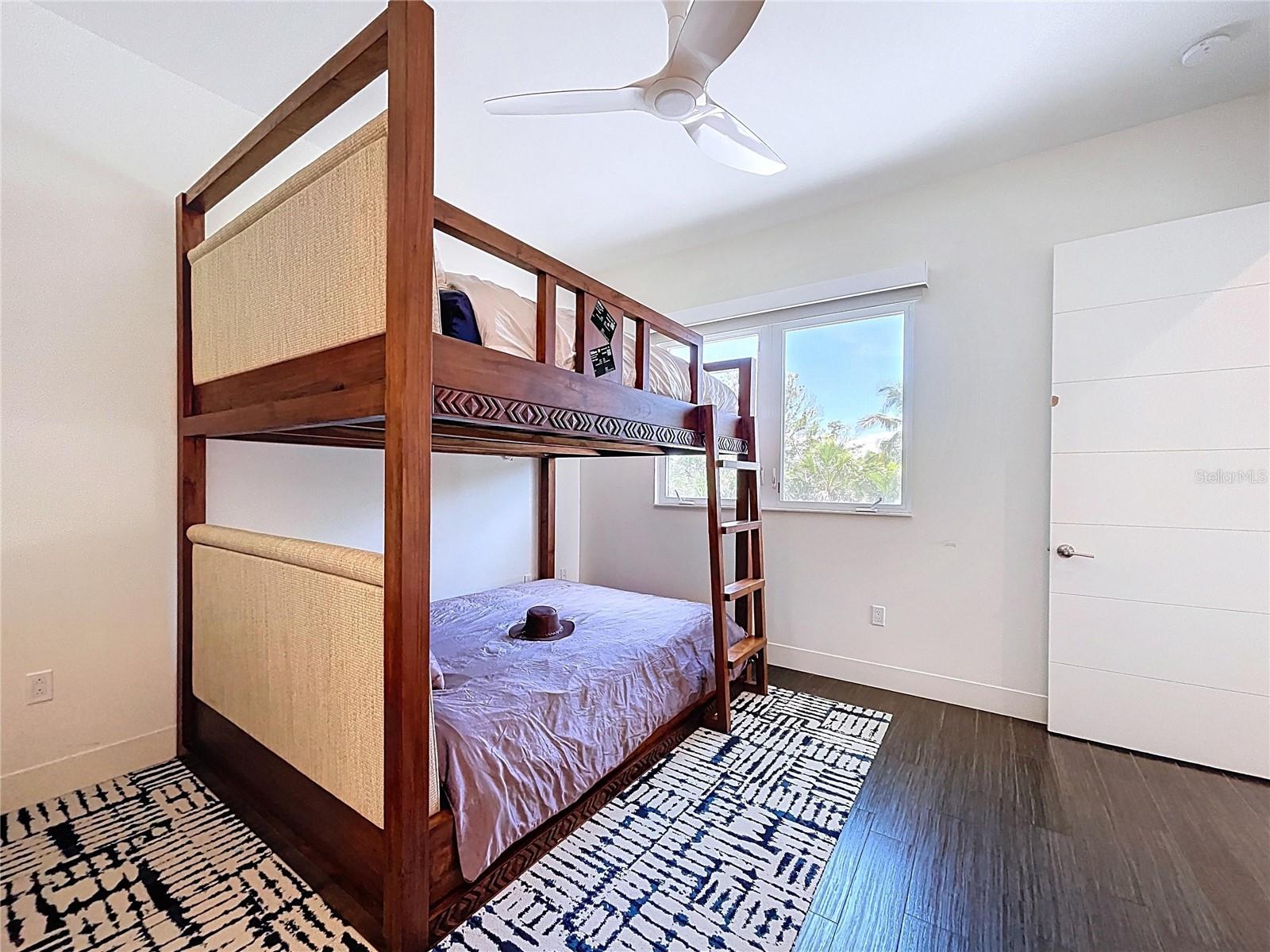 HARBOR ACRES - Residential