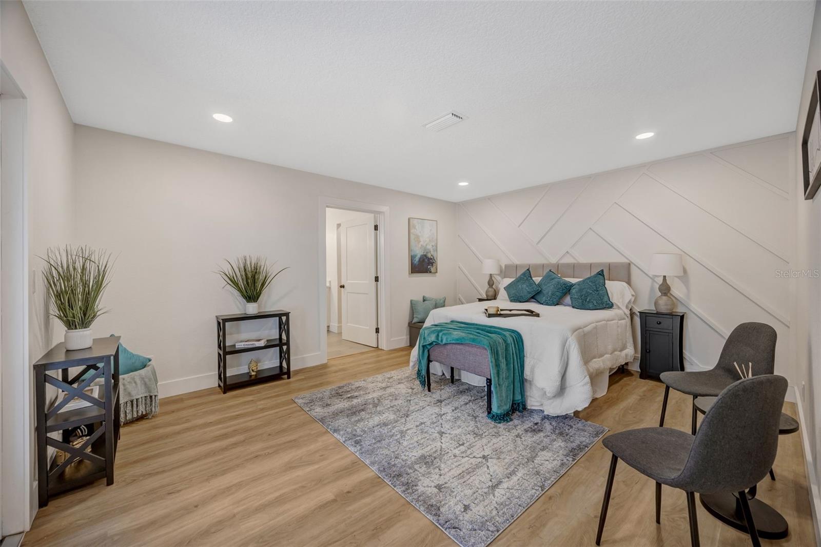 CARROLLWOOD VILLAGE SEC 1 - Residential