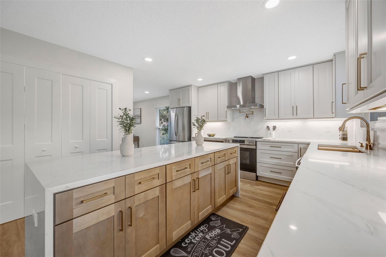 CARROLLWOOD VILLAGE SEC 1 - Residential