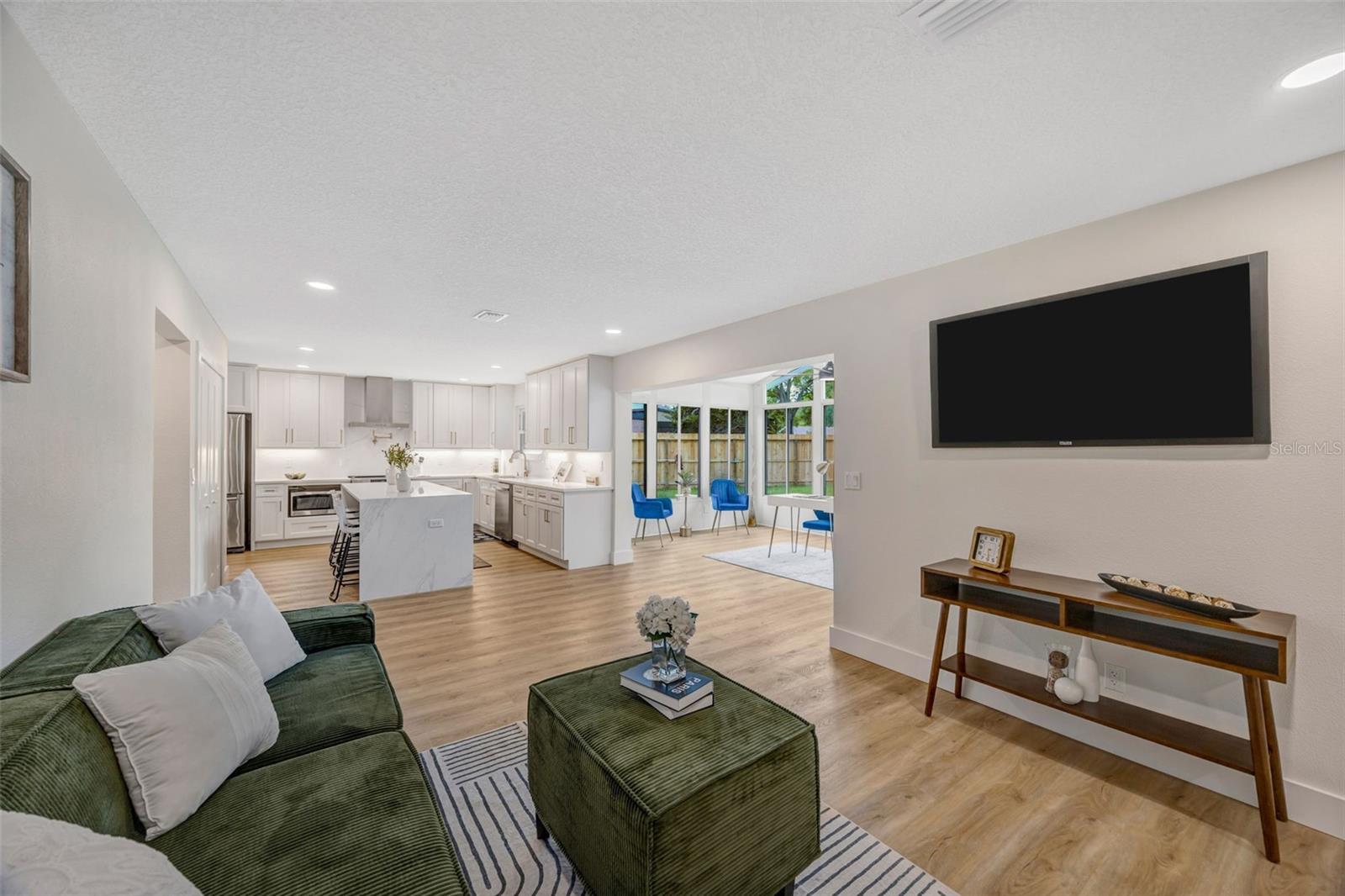 CARROLLWOOD VILLAGE SEC 1 - Residential