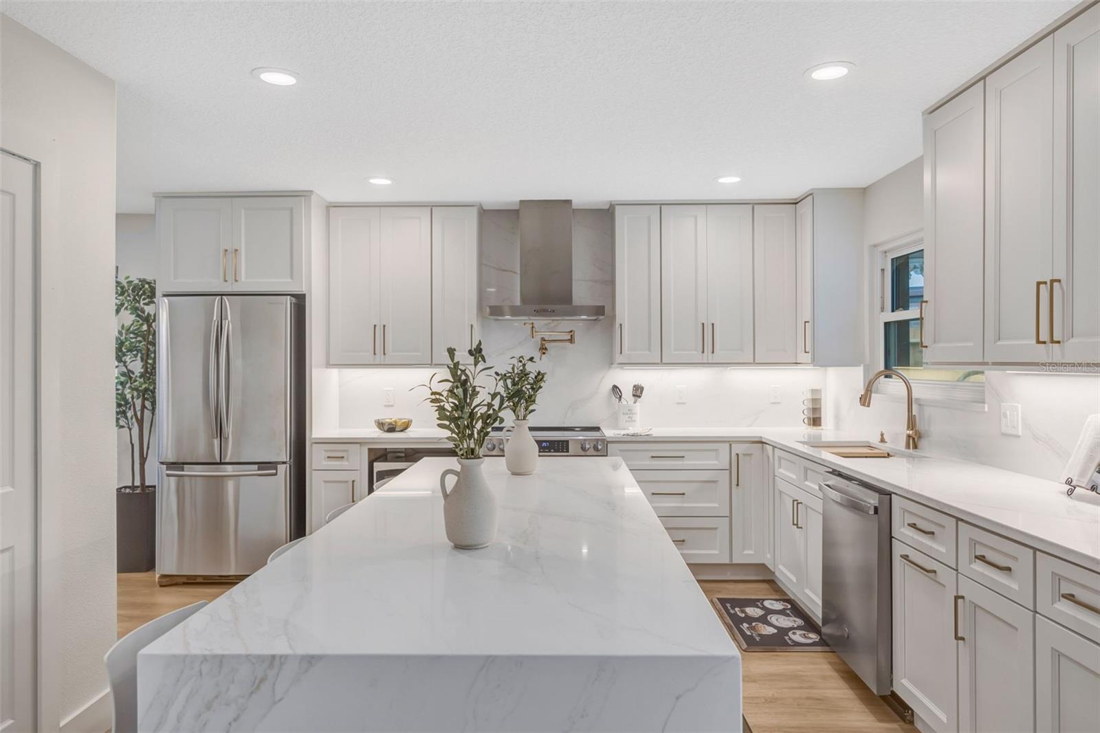 CARROLLWOOD VILLAGE SEC 1 - Residential