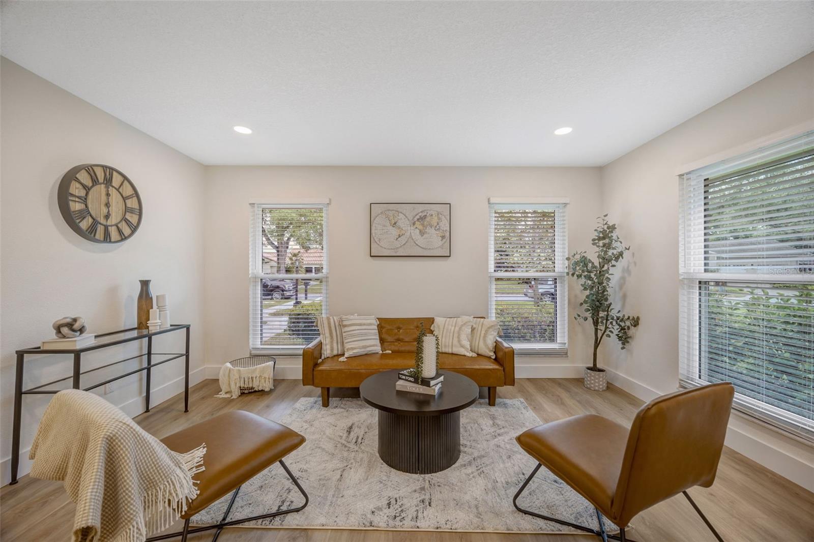 CARROLLWOOD VILLAGE SEC 1 - Residential