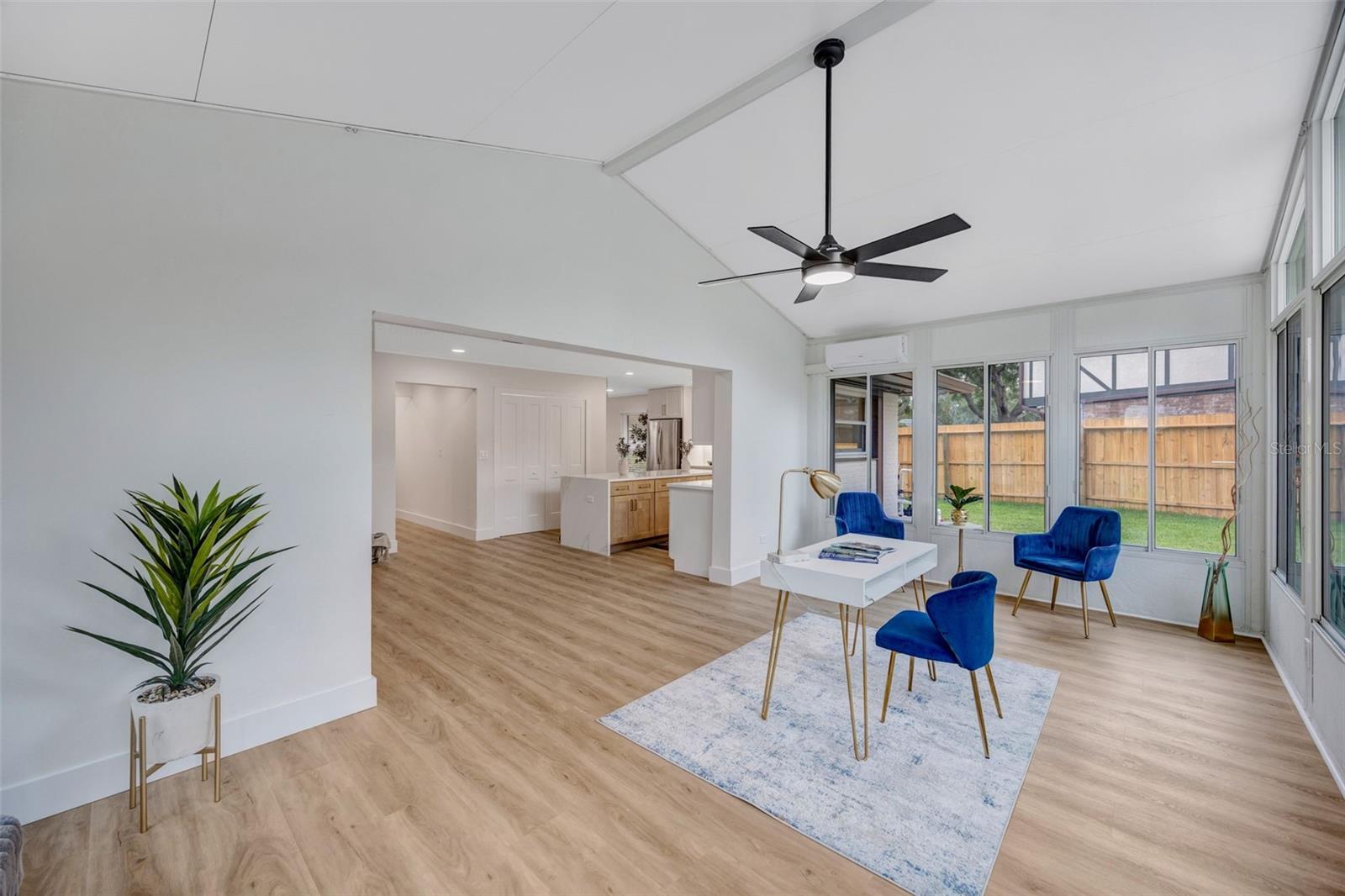 CARROLLWOOD VILLAGE SEC 1 - Residential