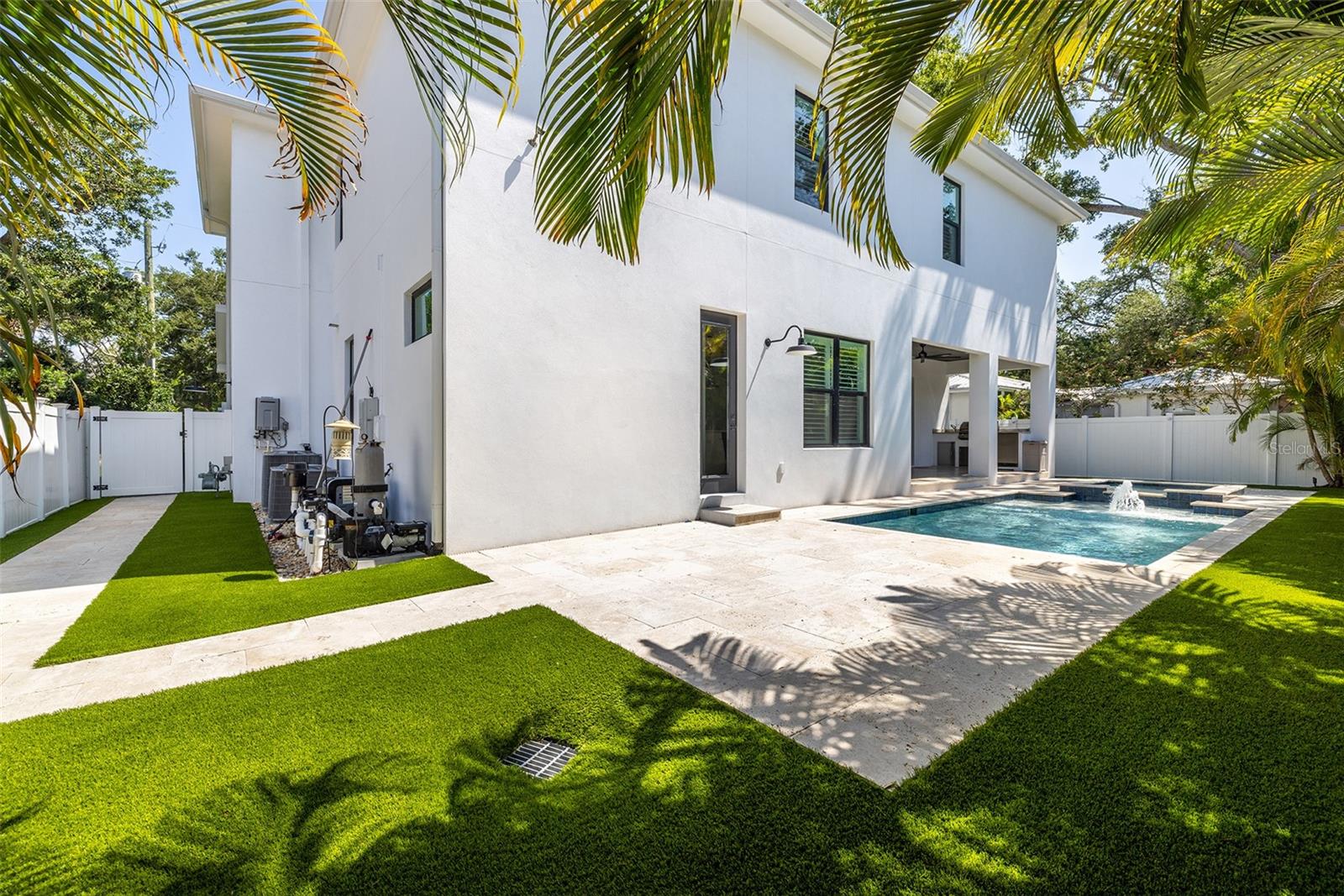 MARYLAND MANOR REV - Residential