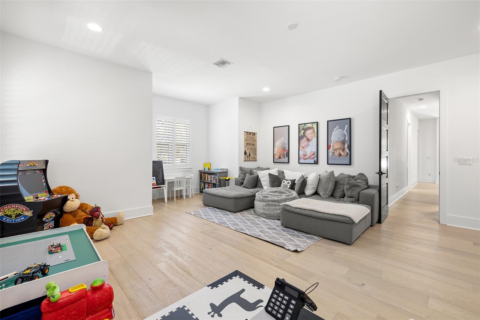 MARYLAND MANOR REV - Residential