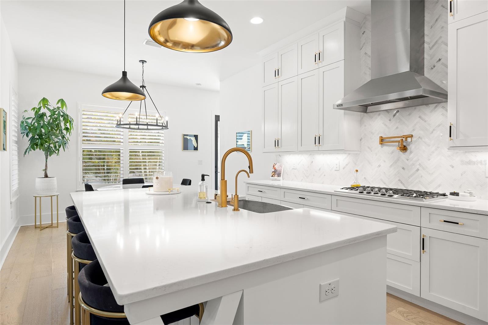 MARYLAND MANOR REV - Residential