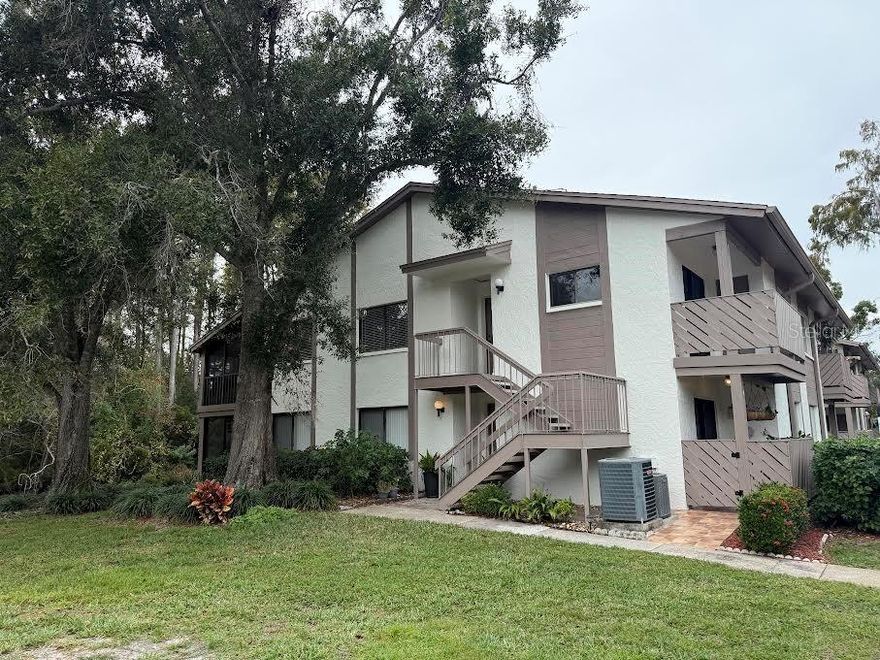Hard to find 3 Bdrm/2 Bth Condo overlooking neighborhood Pond in Safety Harbor. No upstairs neighbors! Great location next to the pool and clubhouse. This is one you don't want to miss! Great location convenient to beautiful downtown Safety Harbor, area shopping, airports, and the beaches!