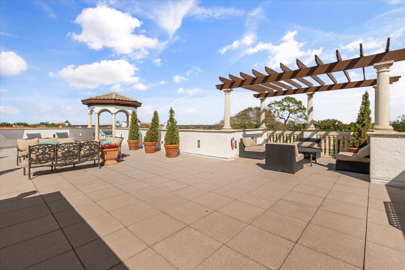 TROVILLION CONDO - Residential