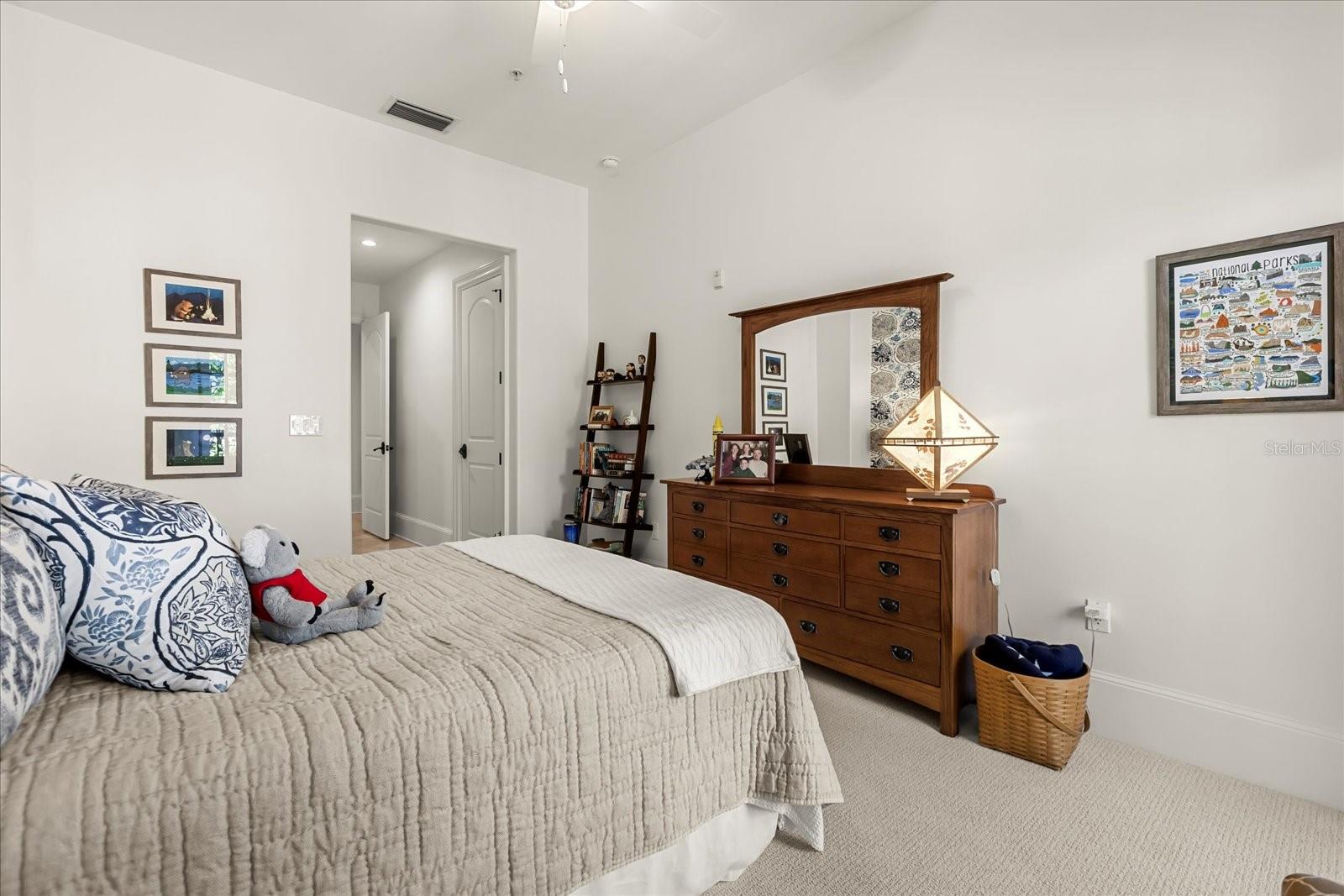 TROVILLION CONDO - Residential