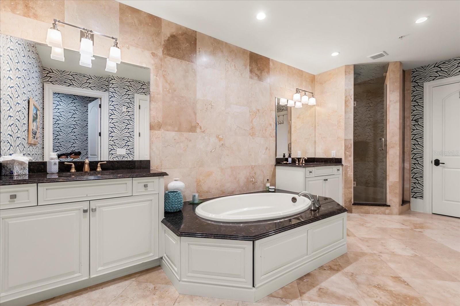 TROVILLION CONDO - Residential