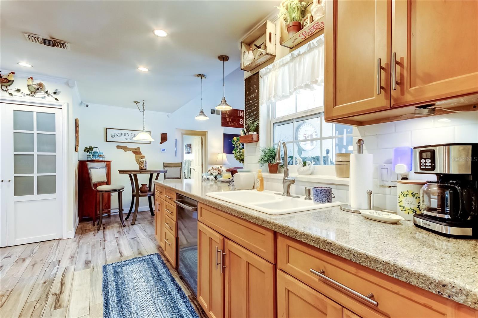 SAND BAY - Residential