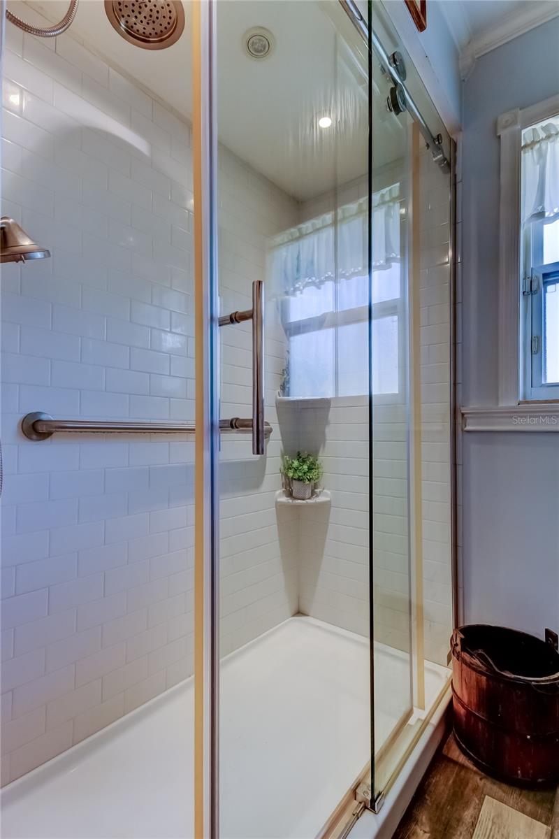 SAND BAY - Residential