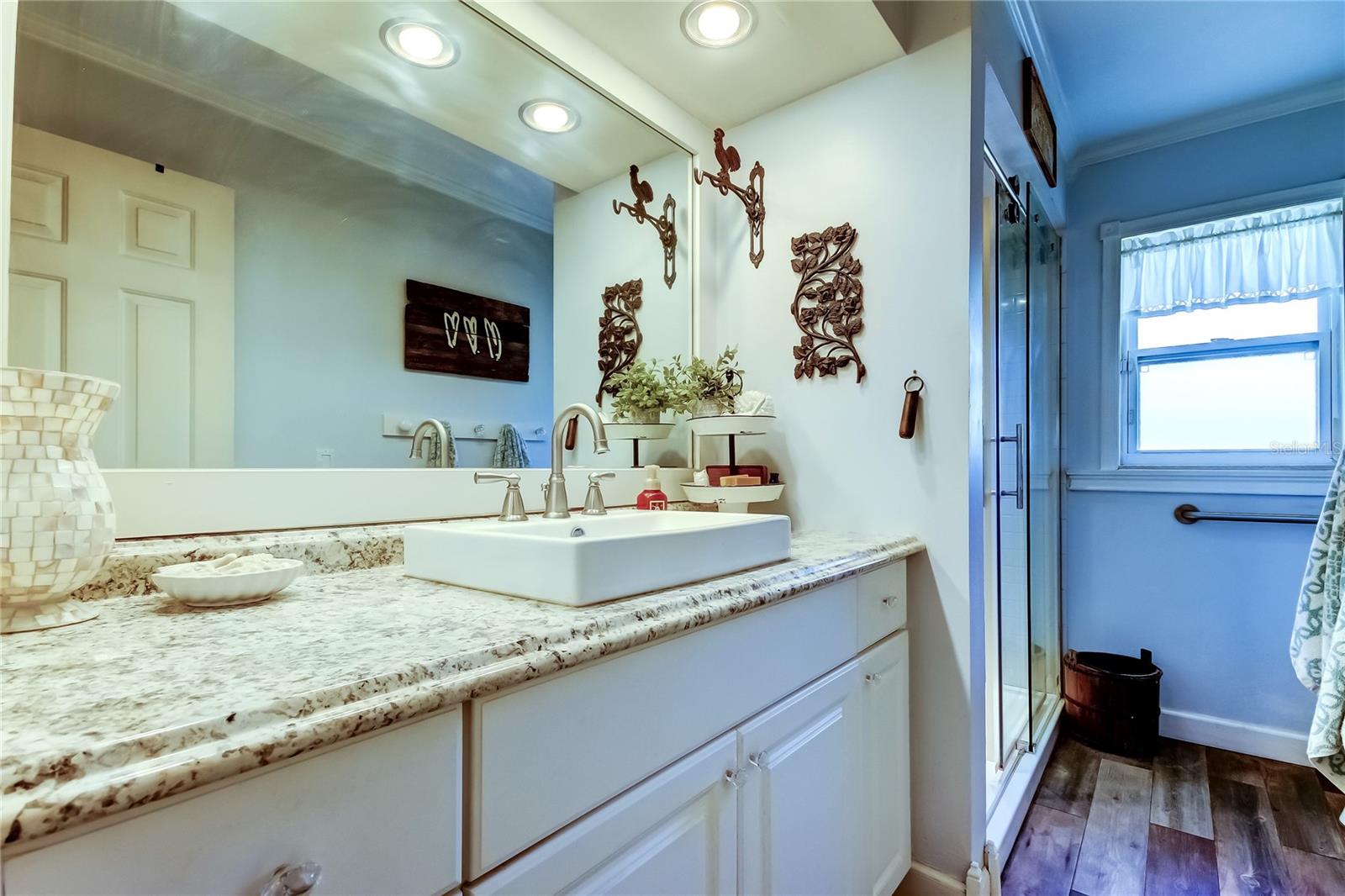 SAND BAY - Residential